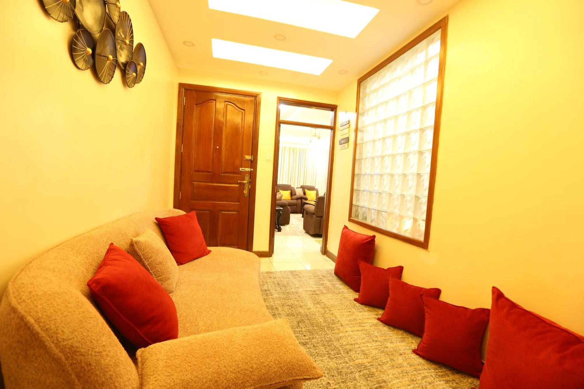 Royal Apartment *