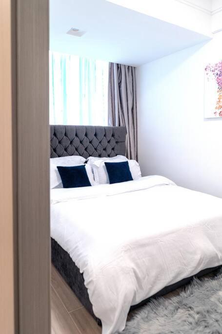 Chic High-rise With Picturesque Skyline View Nairobi