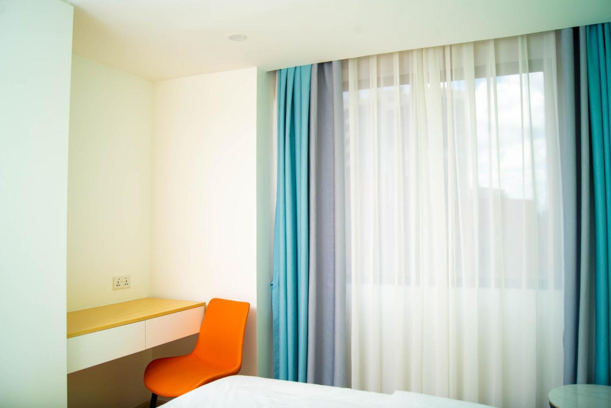 Laurel Living-2 Bedroom Apartment