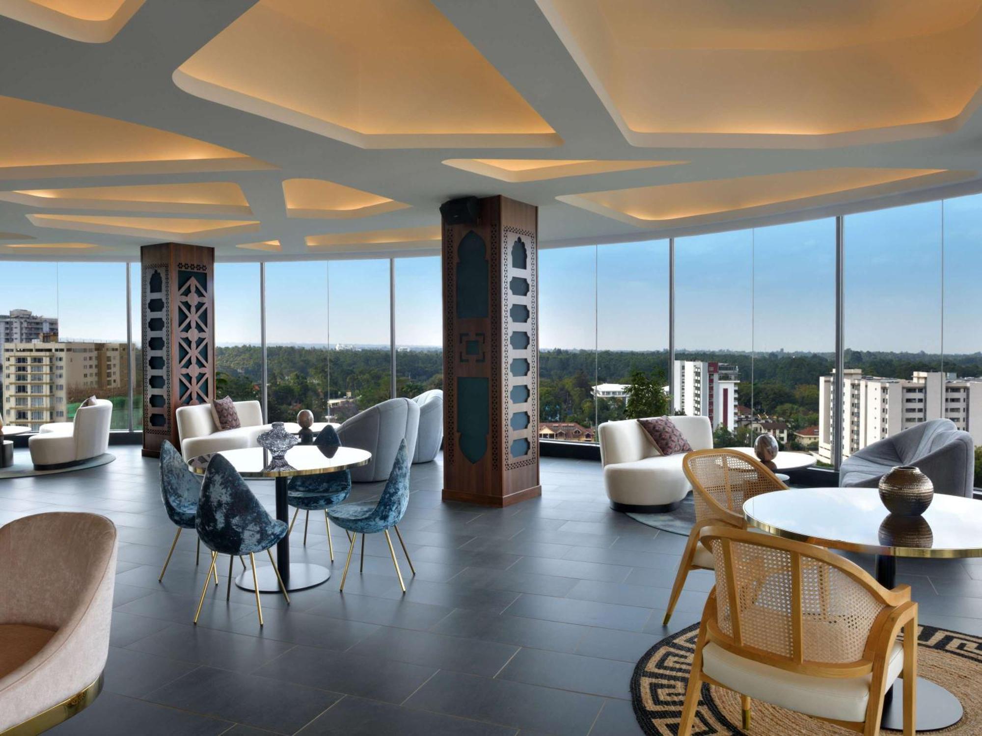 Novotel Westlands 5*
