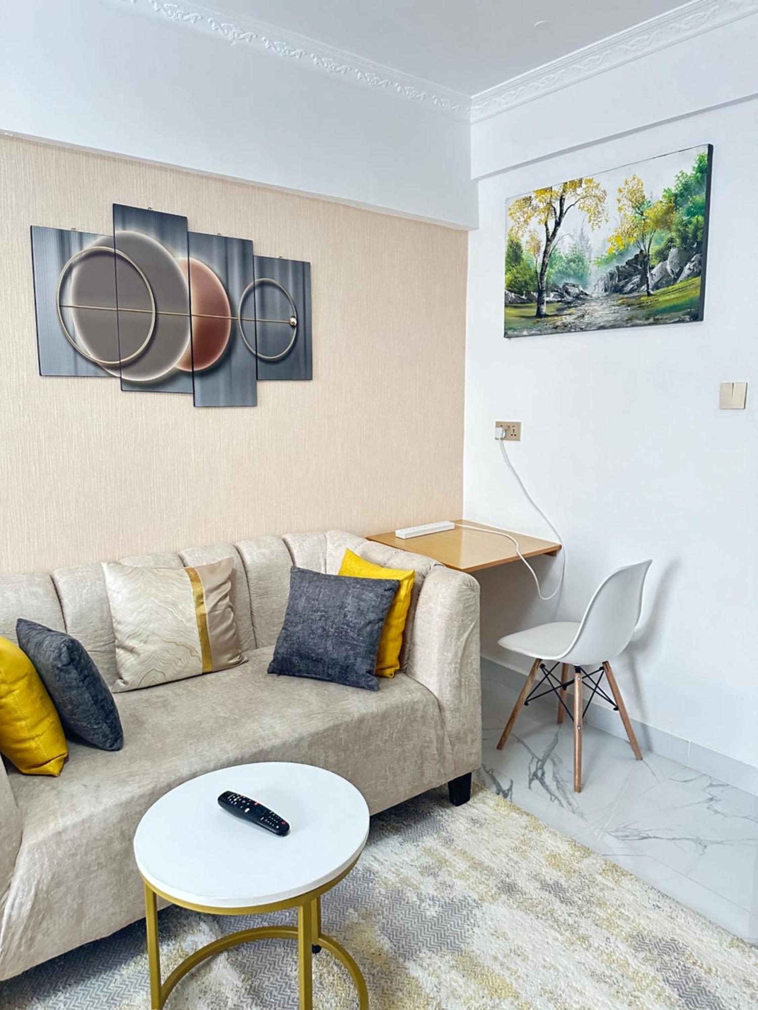 Cozy In Kilimani Near Yaya Center * Nairobi