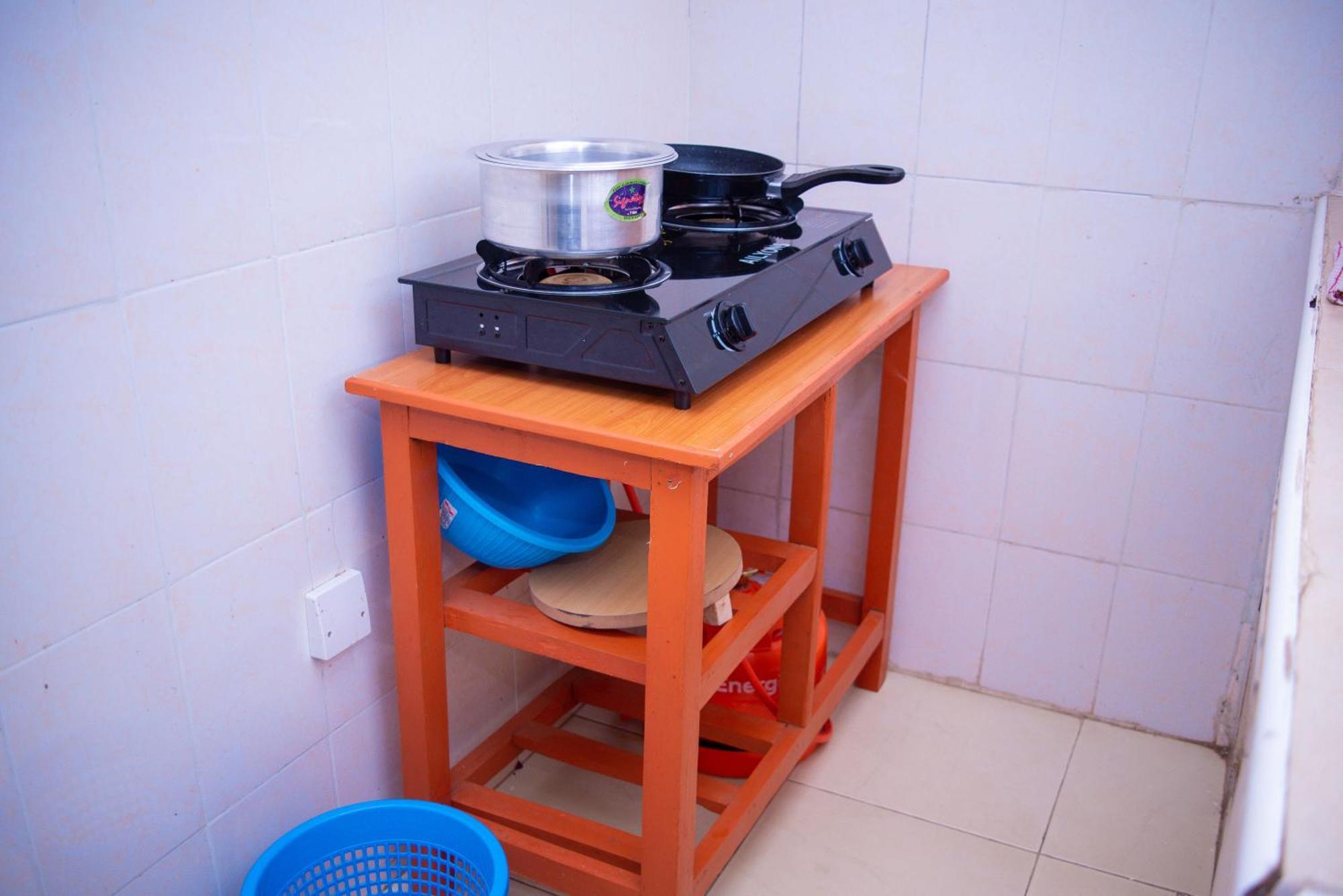 Apartment Gany Paradise - Comfy 1-bedroom With Parking And Netflix *