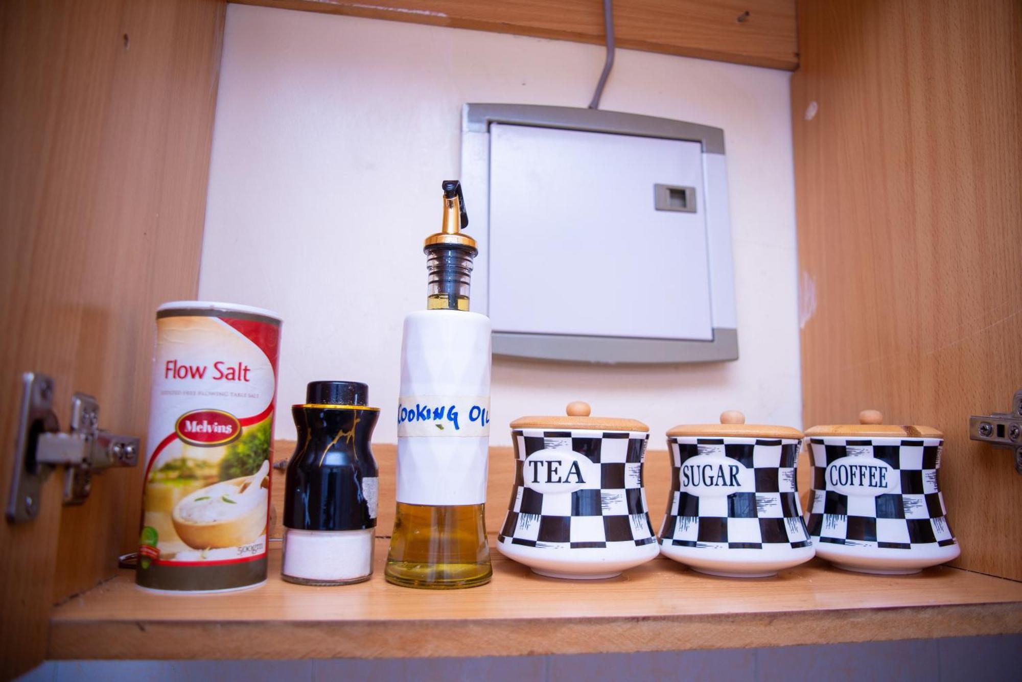 Gany Paradise - Comfy 1-bedroom With Parking And Netflix Apartment