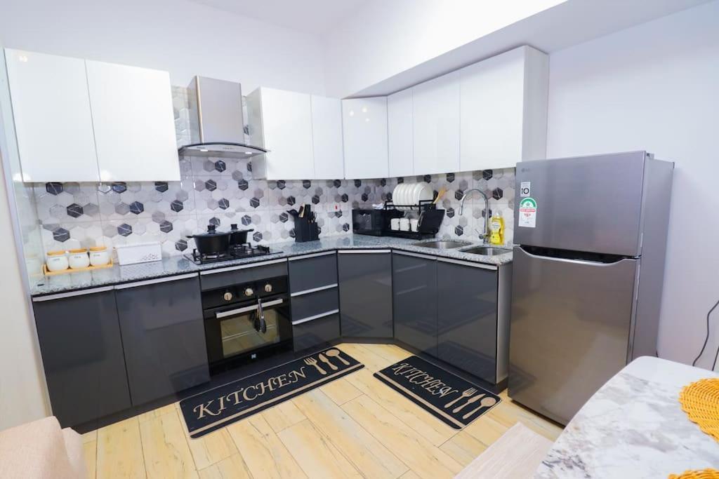 Ambra Heights Apartment *