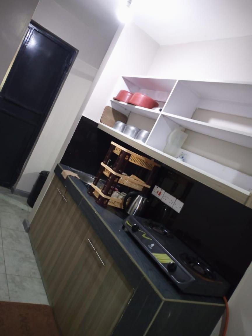 Affordable One Bedroom In Roysambu Bed & Breakfast *