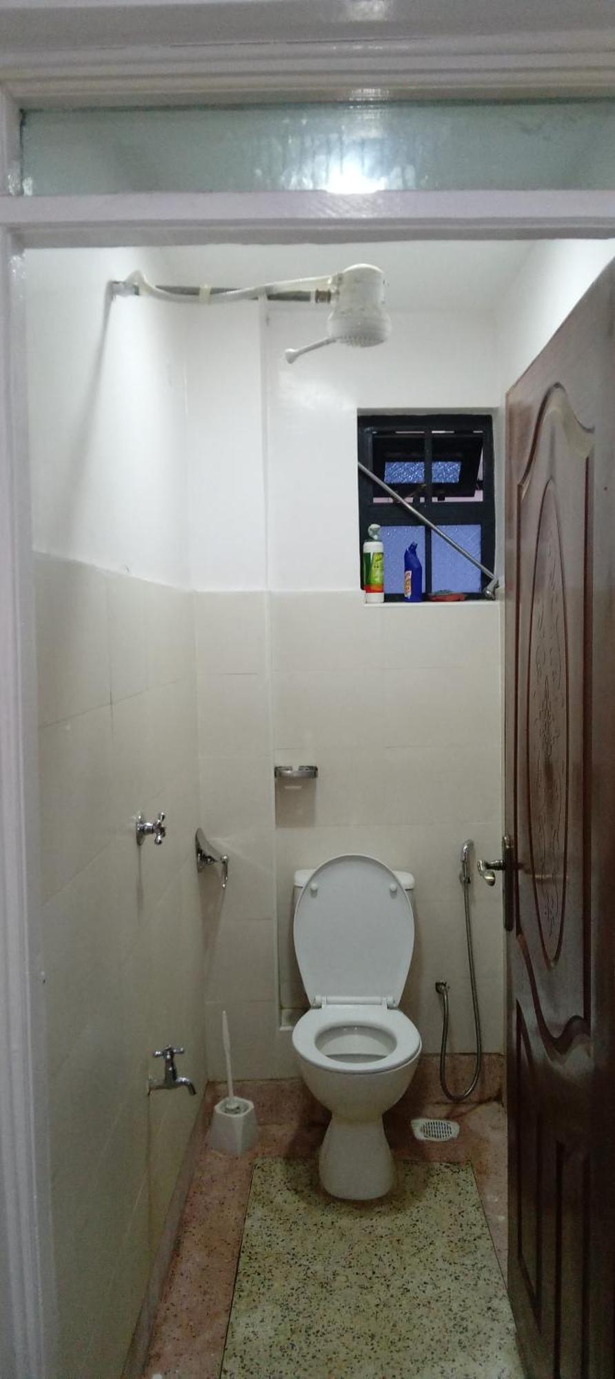 Toniwest Apartment