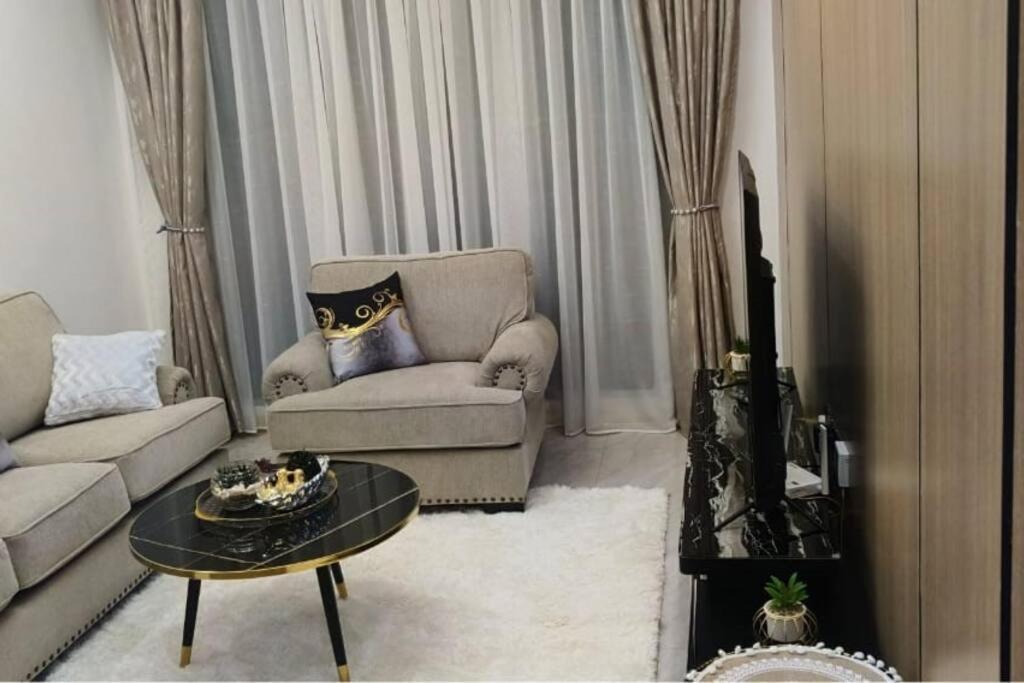 Leshwa House 1 *