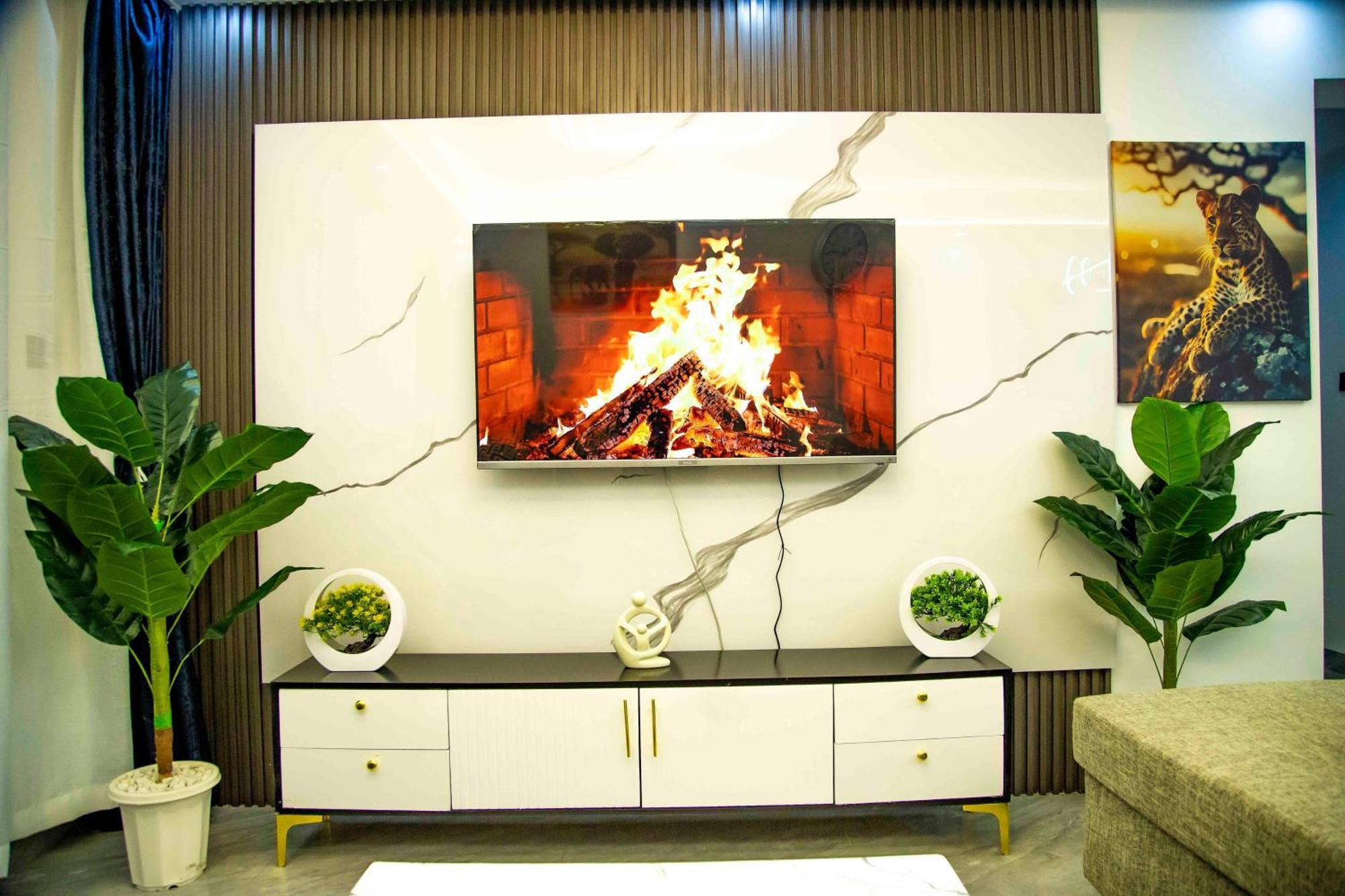 Luxury Modern Apartment *
