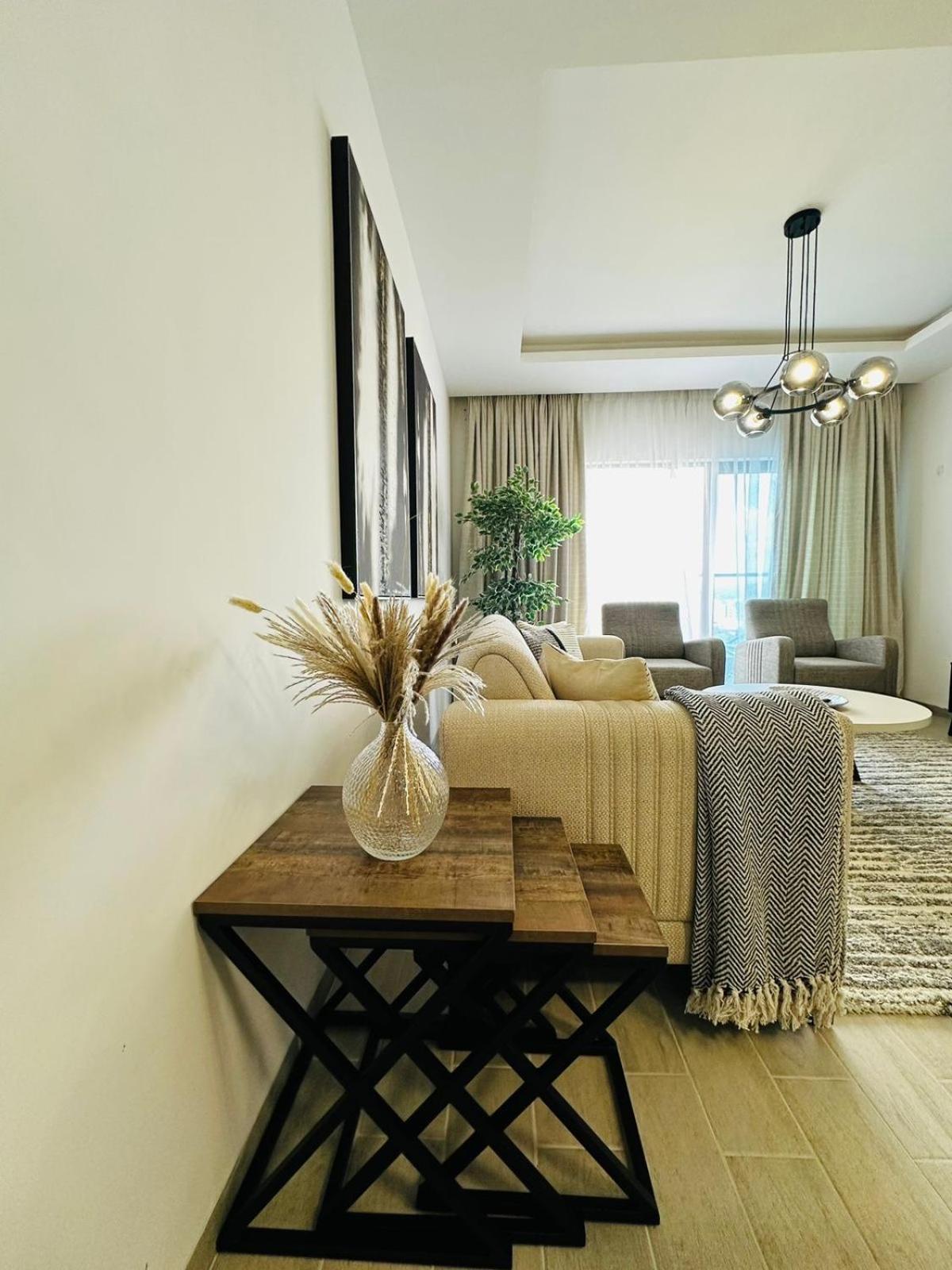 Apartment Haute 1 *