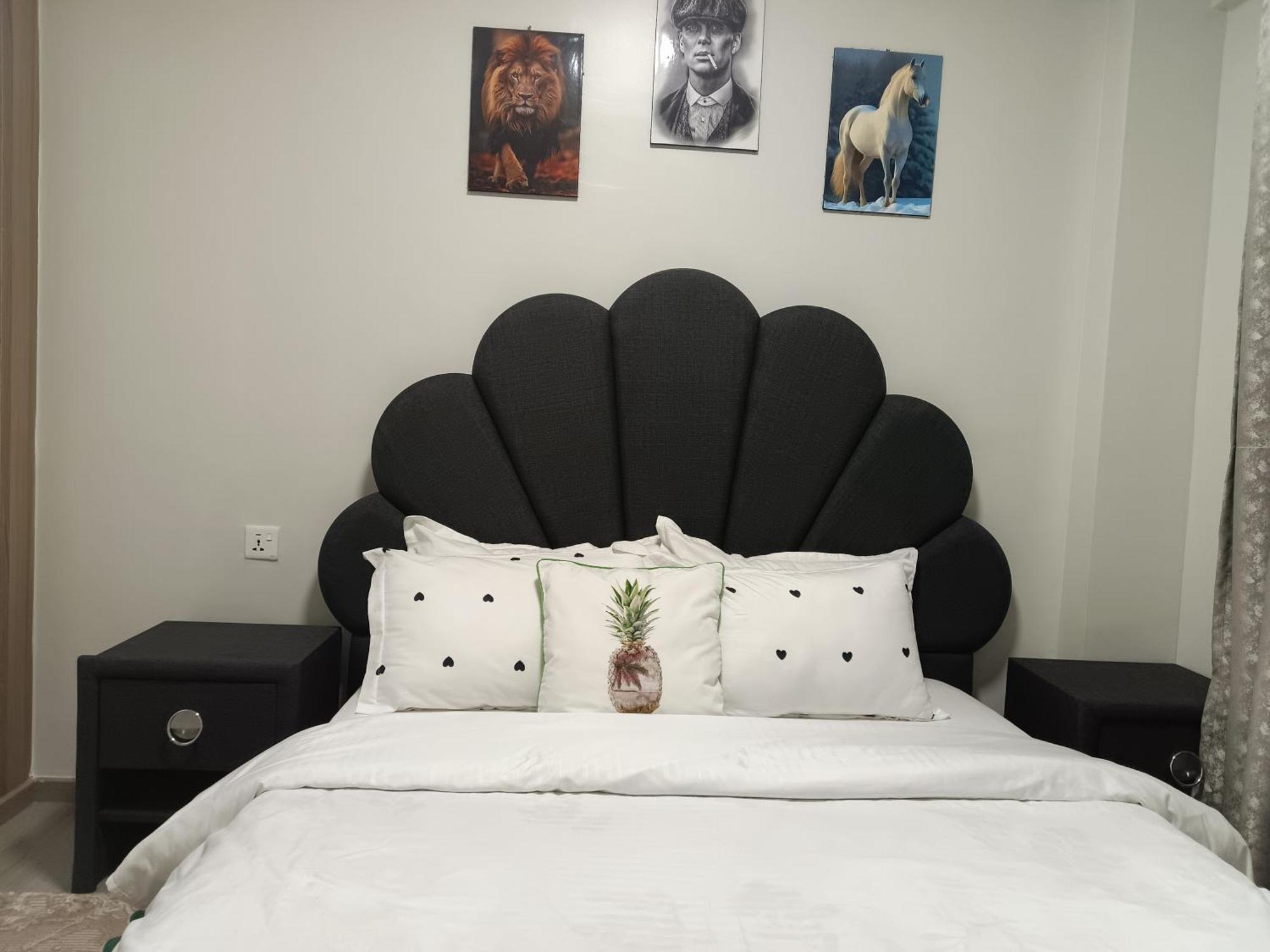 Blackberry House 1bdrm Near Yaya Centre, Gym, & Free Parking