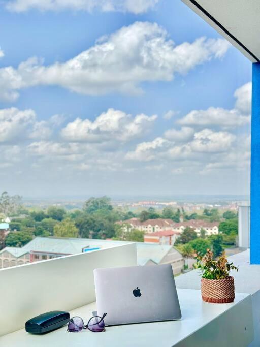One And A Half Bedroom With Heated Pool In Kilimani Near Lavington Apartment Nairobi