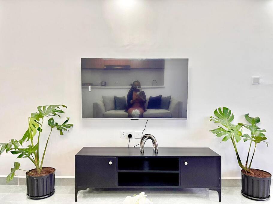2br Heart Of Riverside