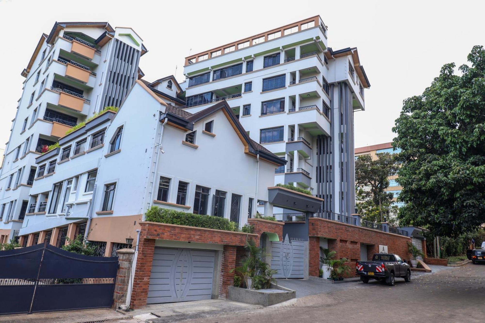 Apartment Kitwa Suites, A Modern African Retreat In The Heart Of Westlands *
