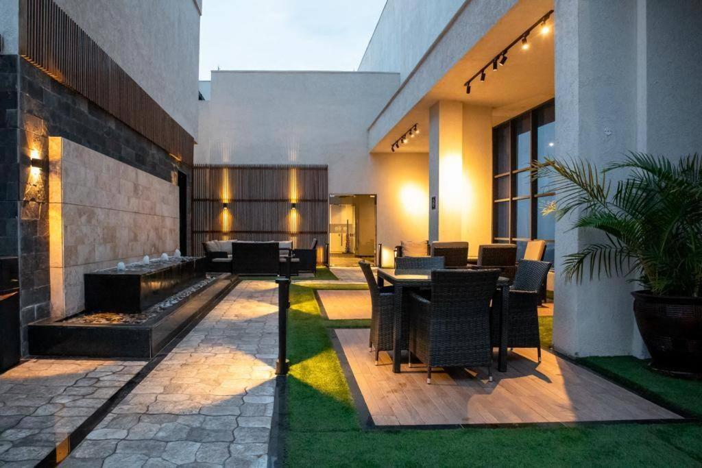 Elite 1br Apartment *