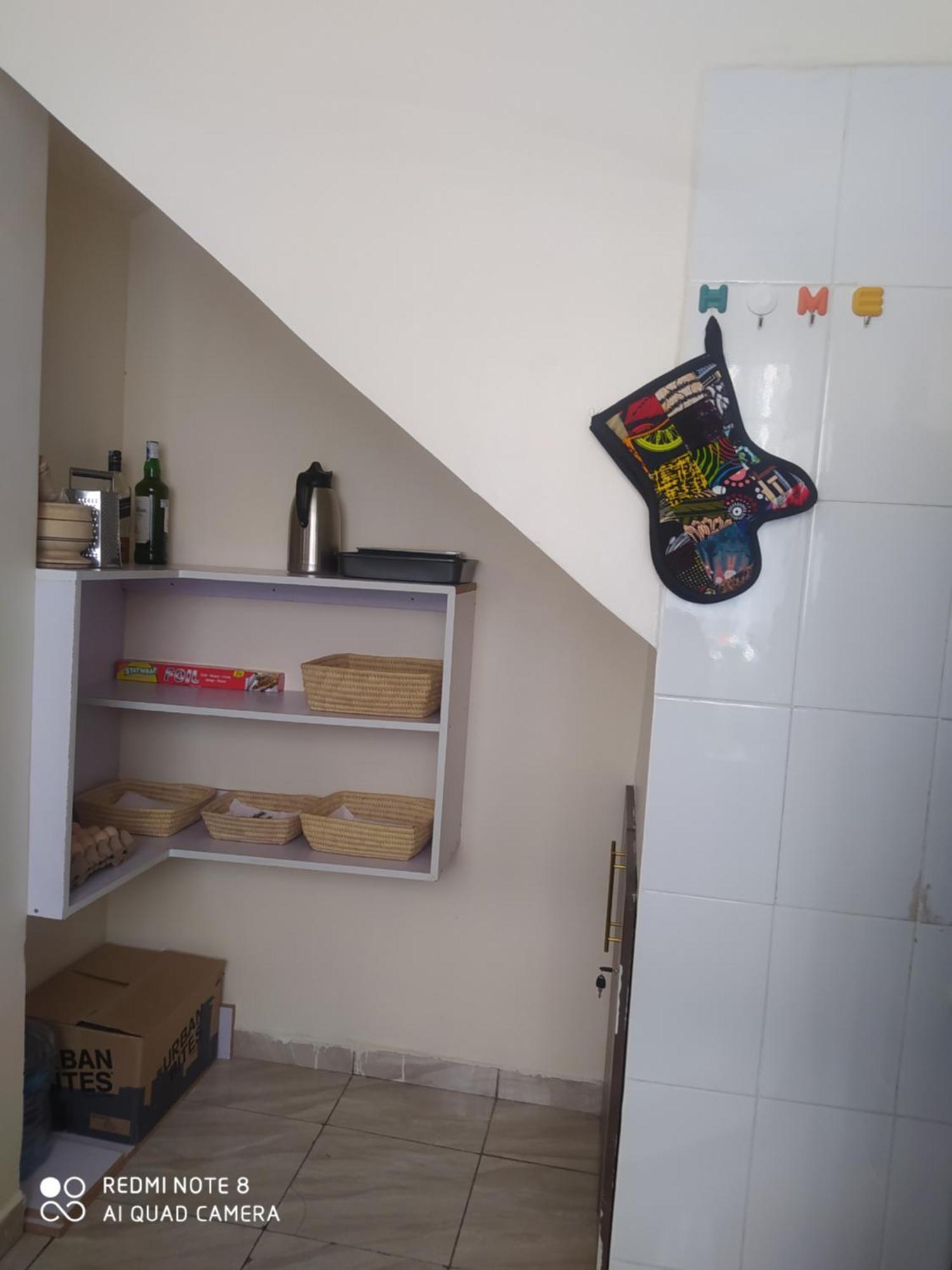 Zoe Homes Away From For Cozy And Modern Apartment