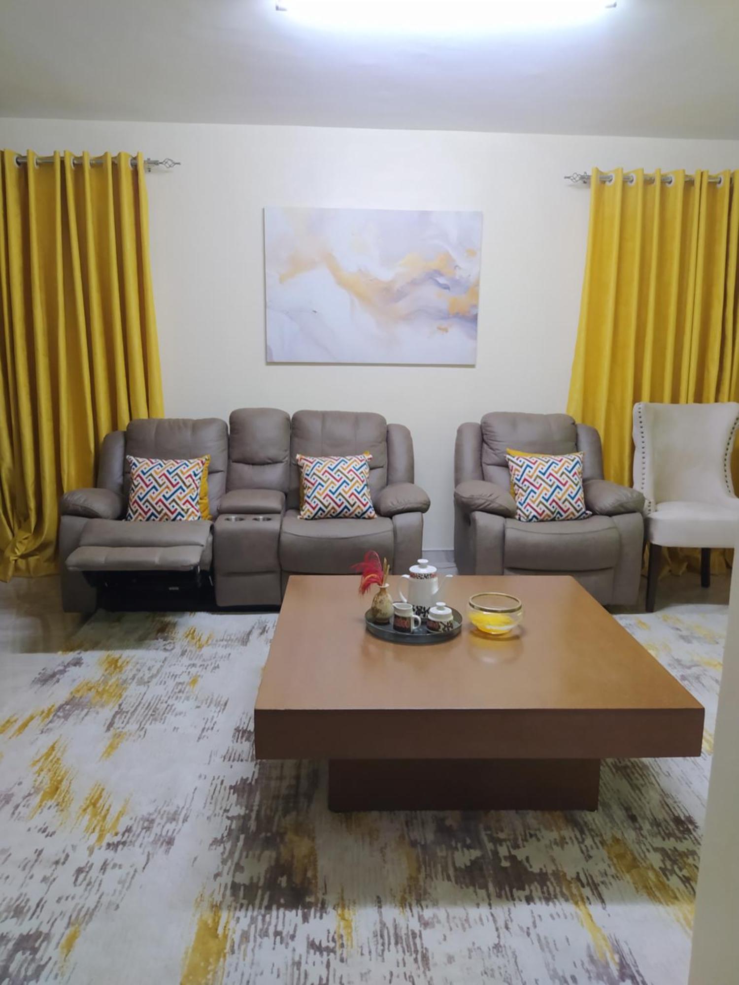 Apartment Zoe Homes Away From For Cozy And Modern