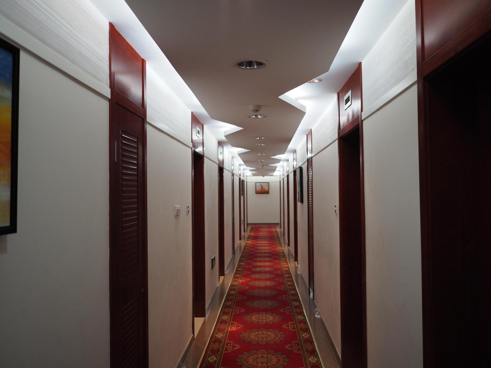 Soluxe Club International