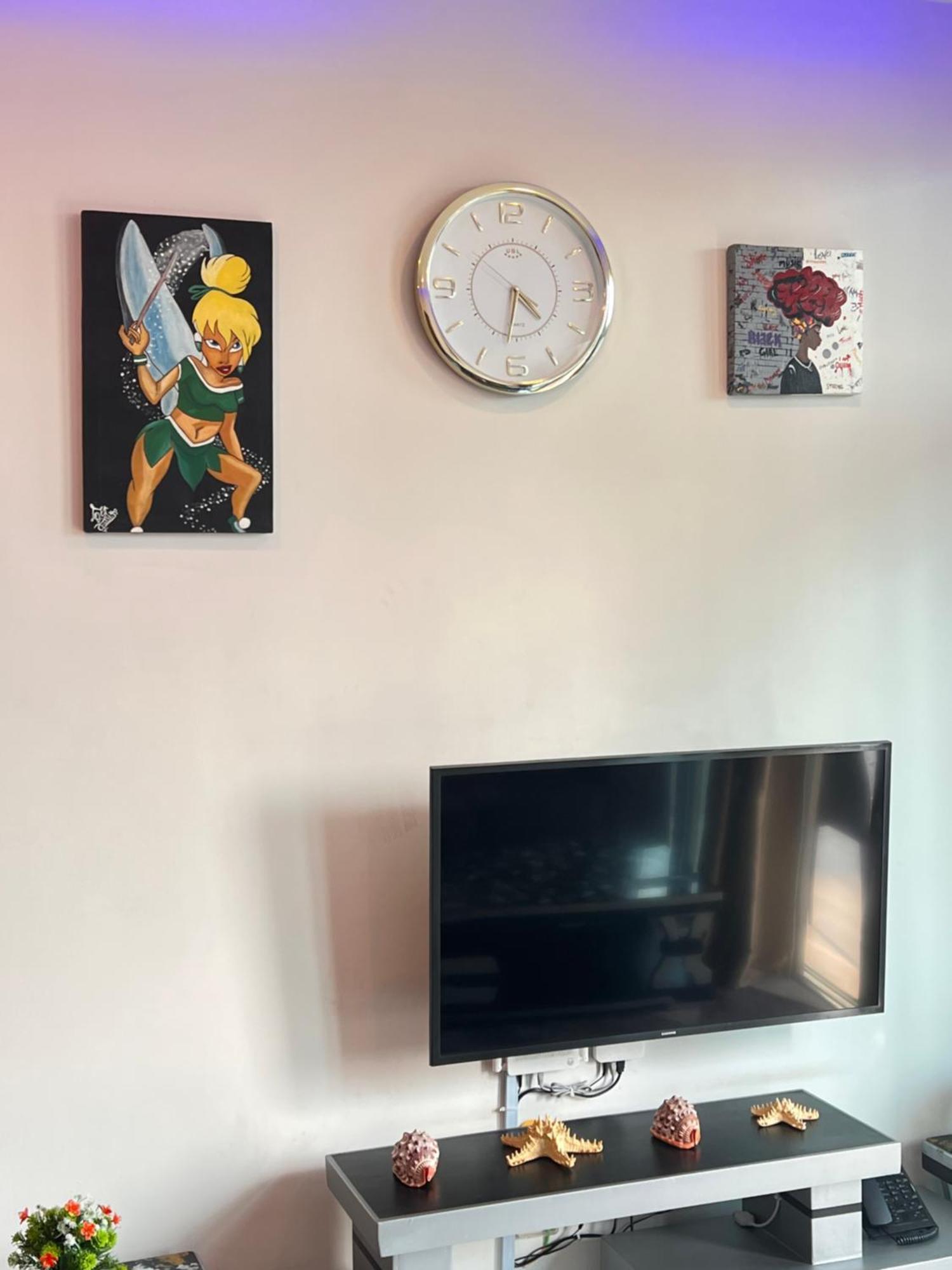 Lovely 2-bedroom Serviced With Pool And Wi-fi At Skynest Aparthotel *