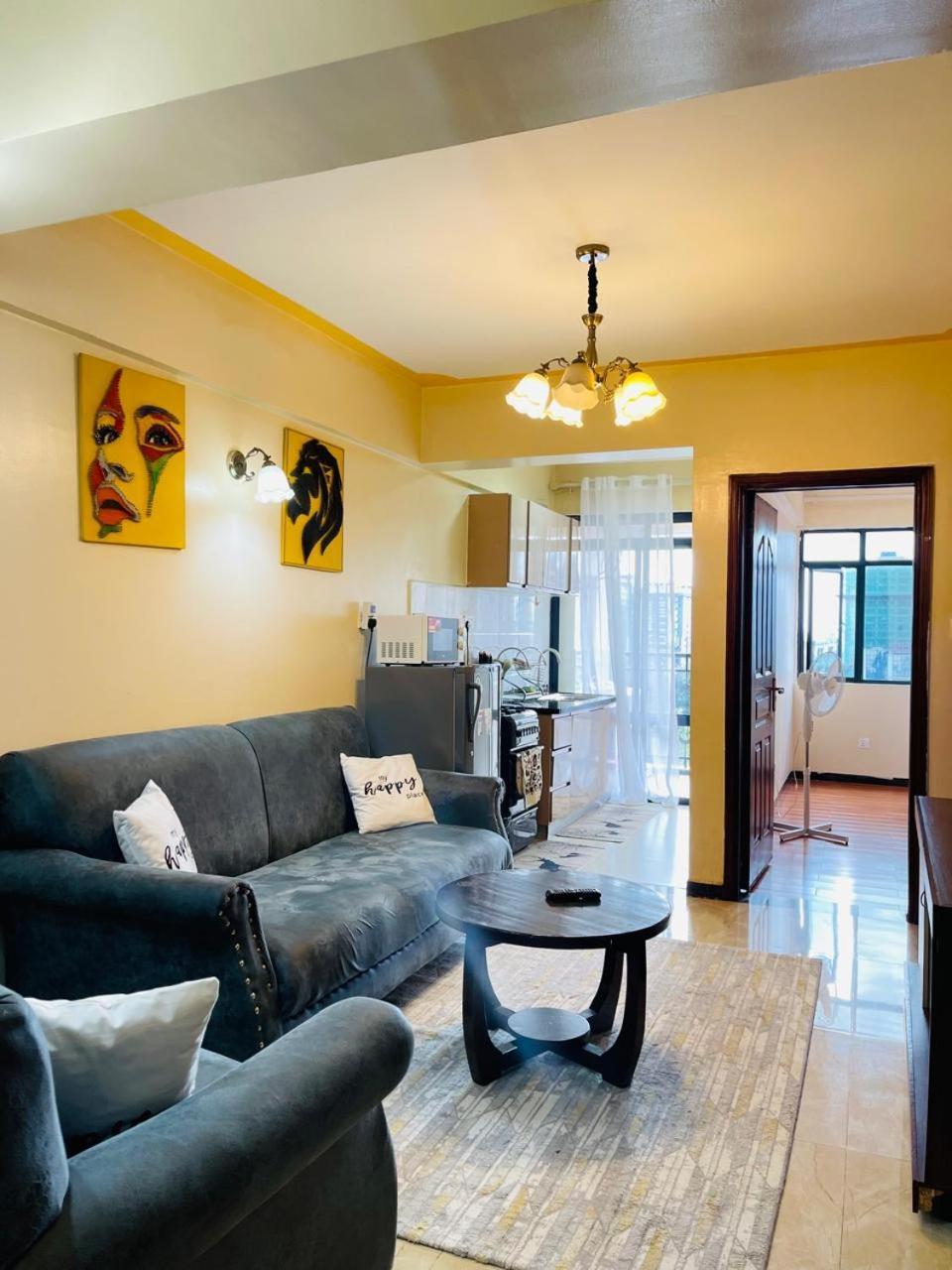 Kilimani Super One And Half Bedroom Near Yaya Centre With Netflix * Nairobi