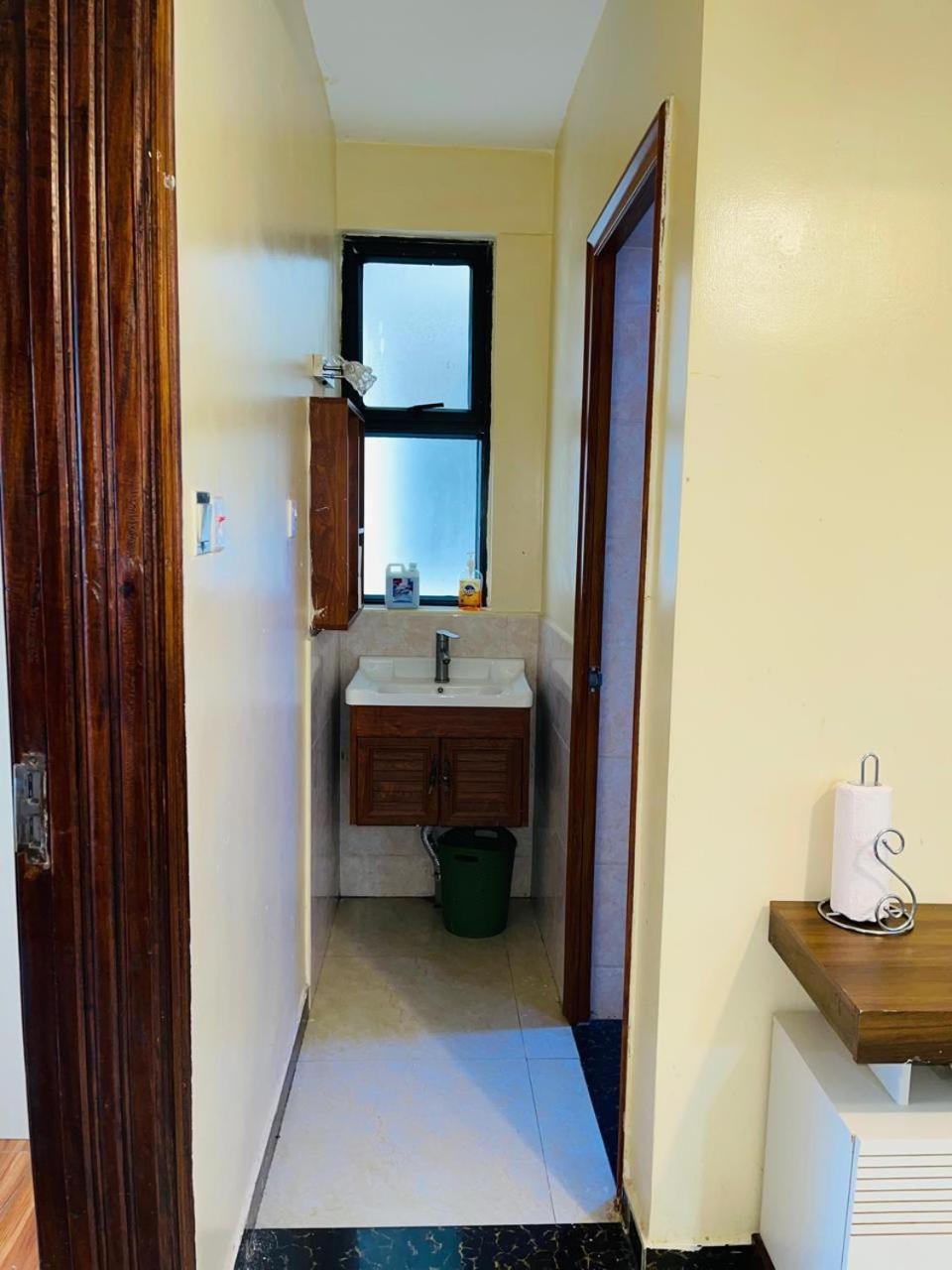 Kilimani Super One And Half Bedroom Near Yaya Centre With Netflix *