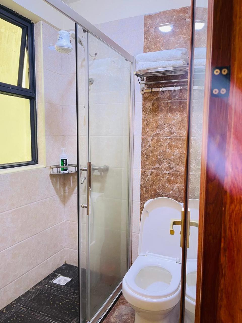 Kilimani Super One And Half Bedroom Near Yaya Centre With Netflix