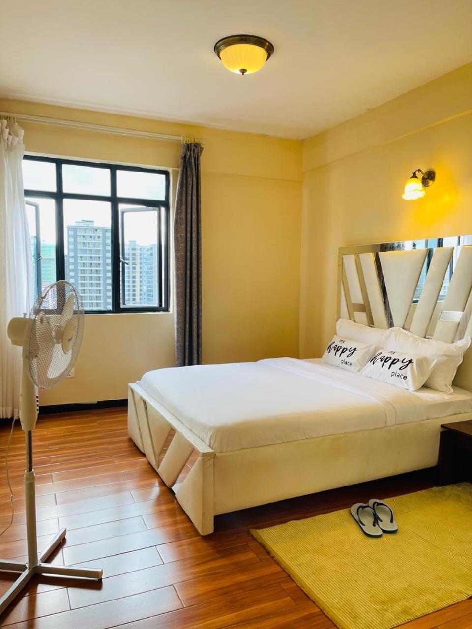 Kilimani Super One And Half Bedroom Near Yaya Centre With Netflix Apartment Nairobi