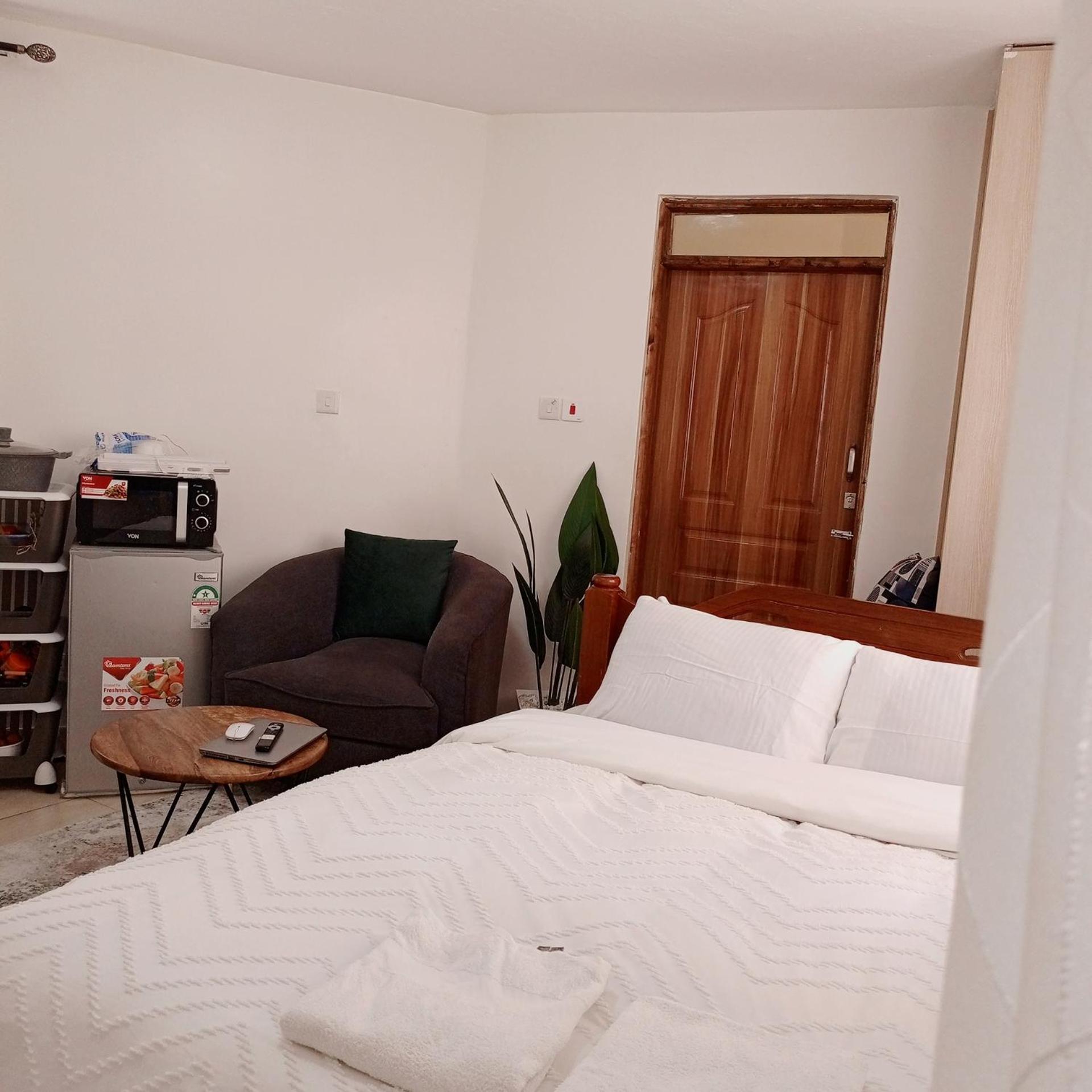 Cozy In Claycity, Kasarani Near Camp Entumoto And David *