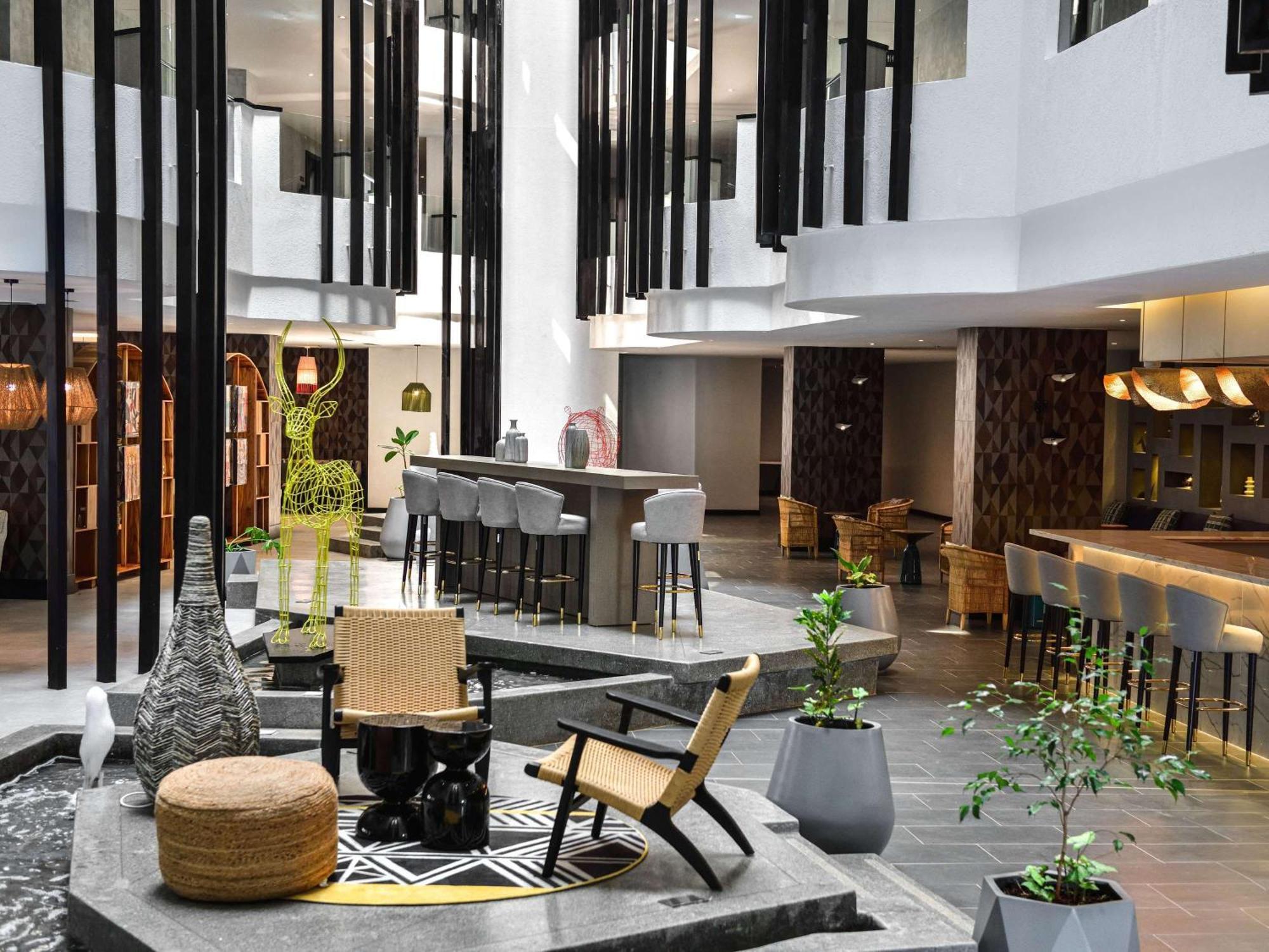 Hotel Novotel Westlands 5*