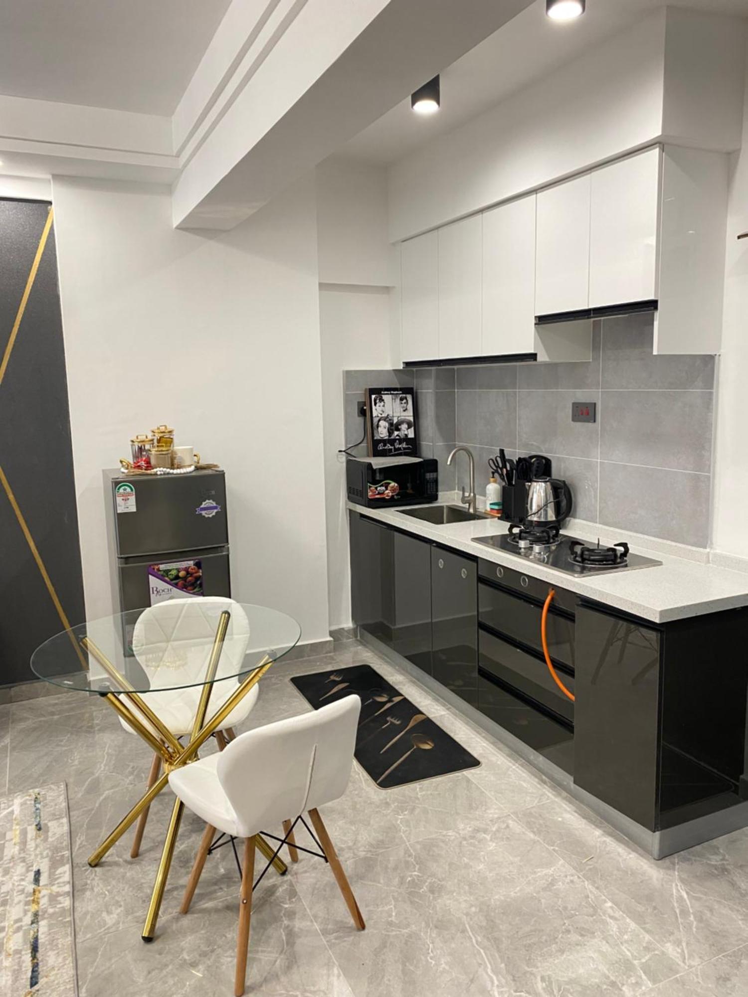 Cozy 1 Bedroom In Kilimani With Gym And Fast Wi-fi