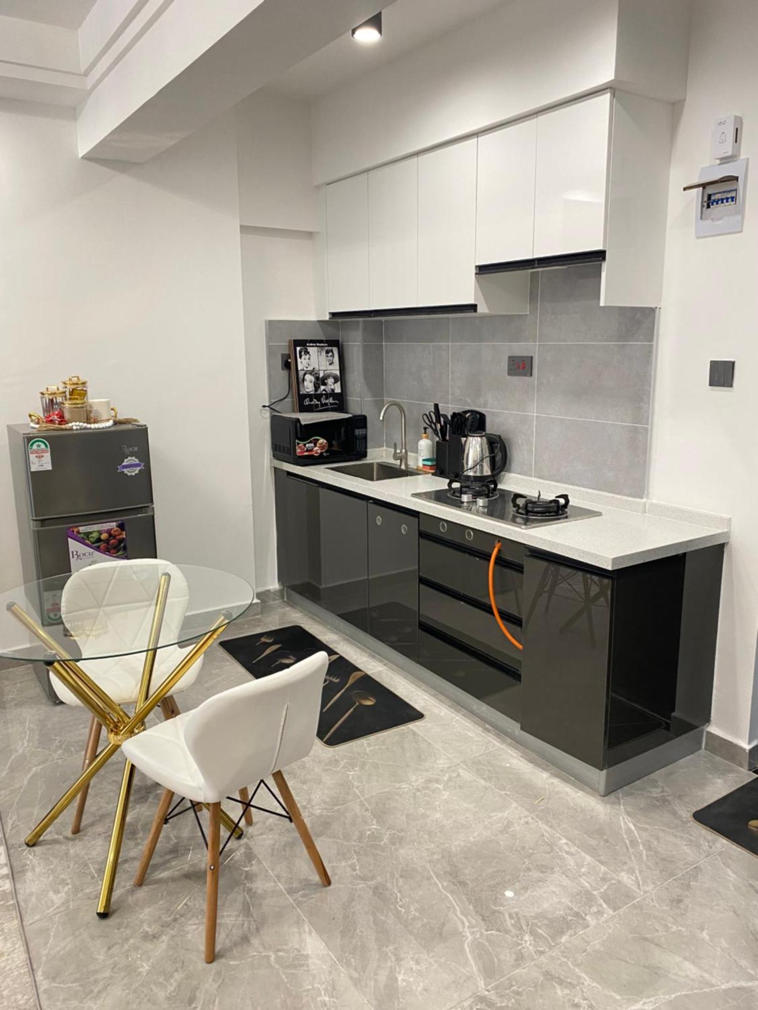 Apartment Cozy 1 Bedroom In Kilimani With Gym And Fast Wi-fi *