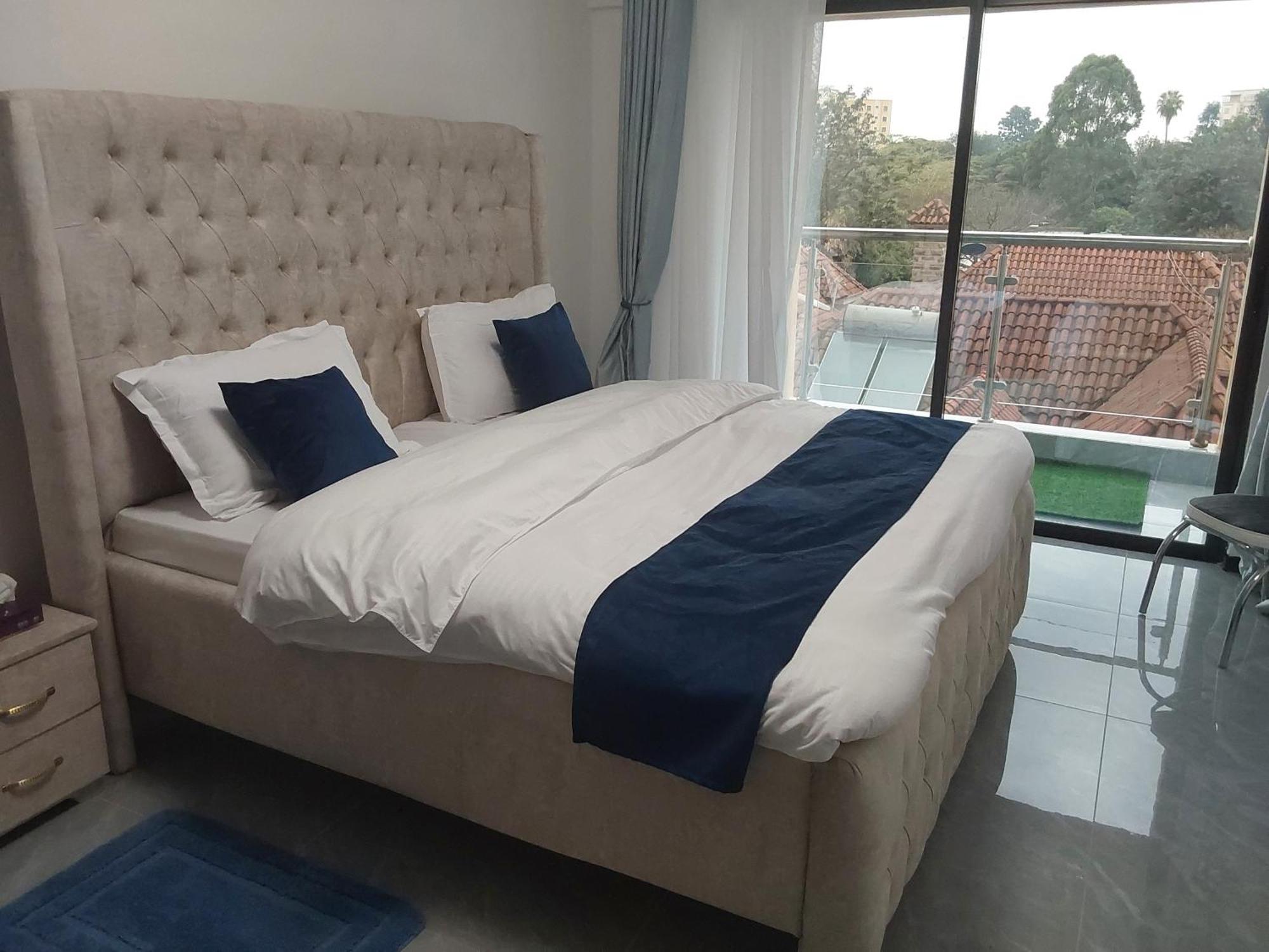 2 Bedroom Cosy Apartment *