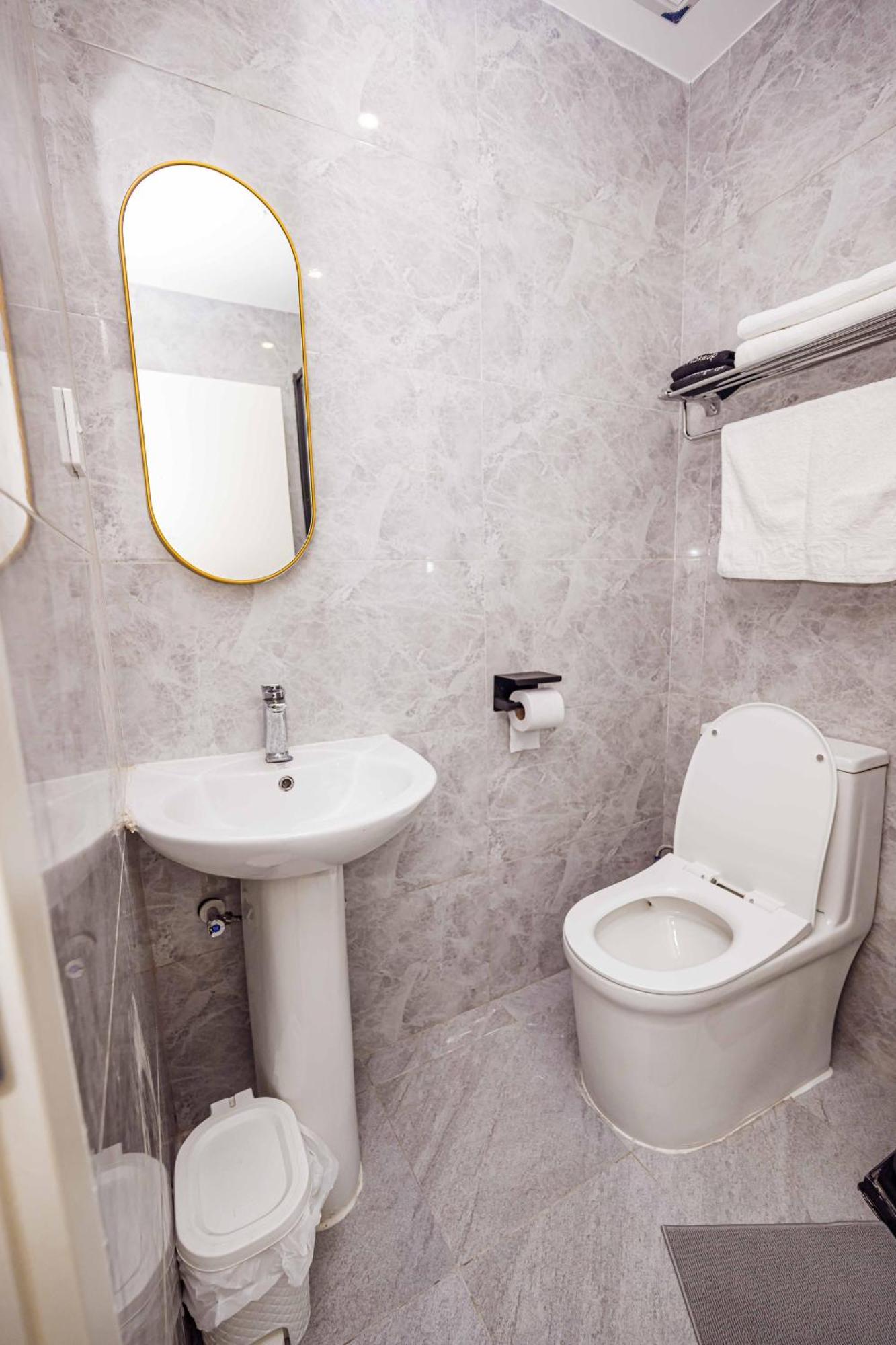 New Luxury Spacious Apartamento Nairobi