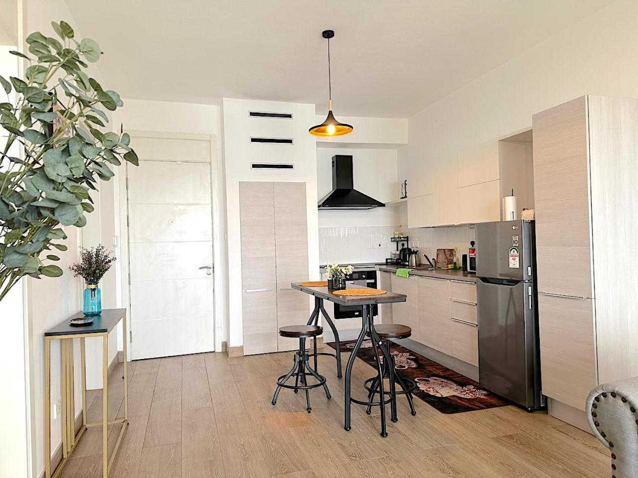 Apartment Charming And Rustic In Westlands