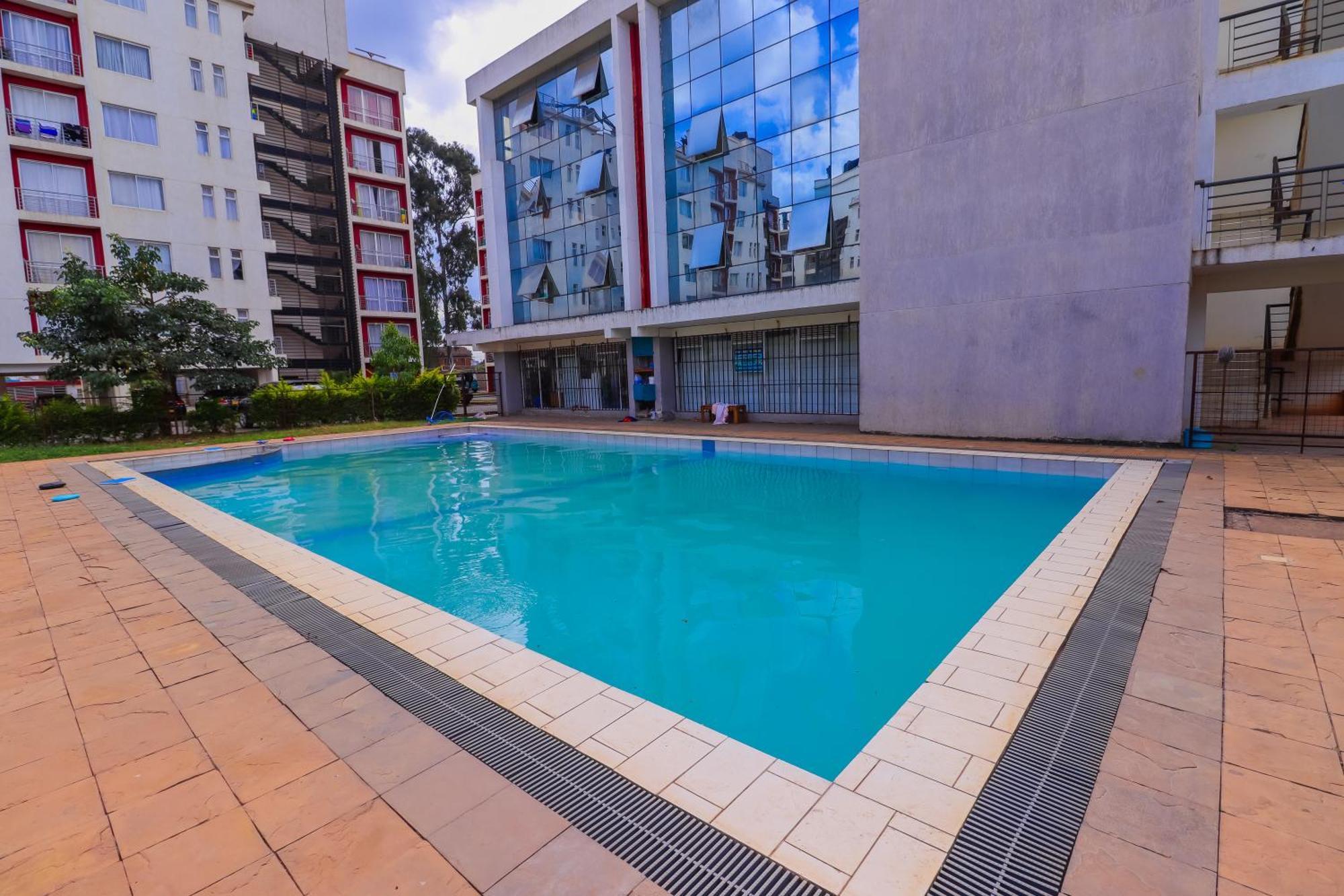 Pearl Luxury: With Netflix On Ngong Road Bed & Breakfast