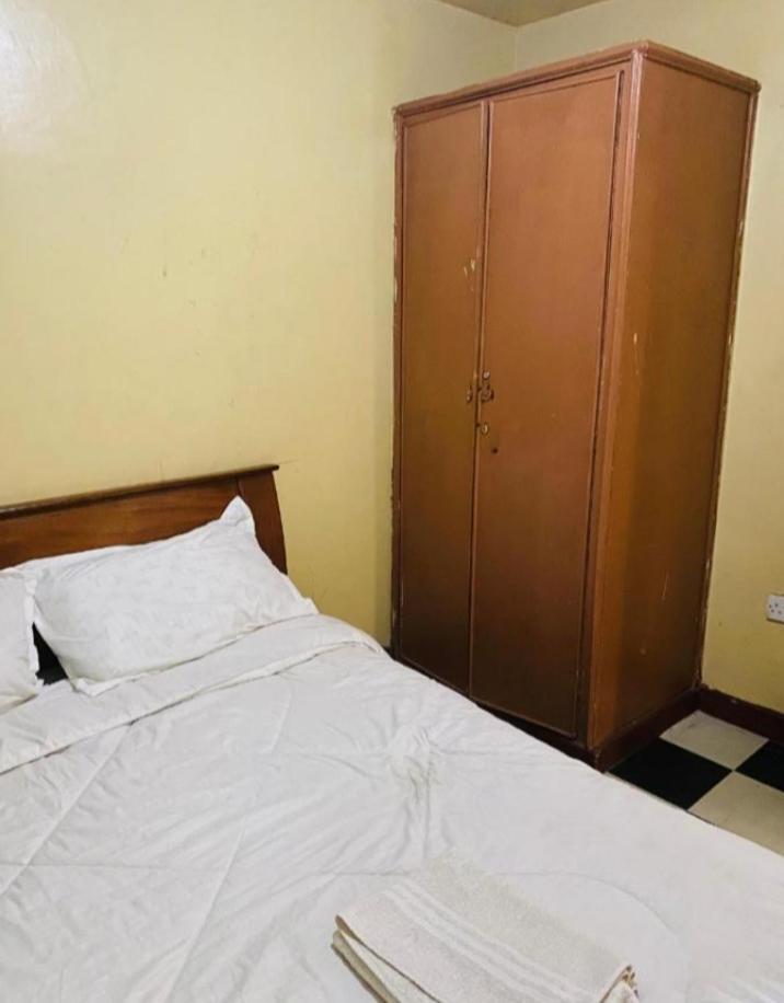 Stylish One Bedroom Unit Around Caltex Donholm
