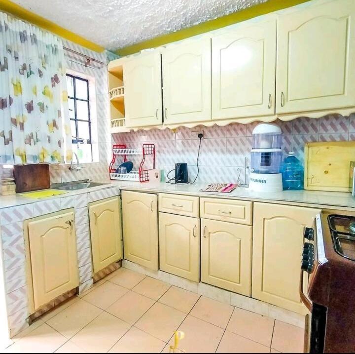 2 Bedroom 10 Min To Un & Us Embassy Apartment