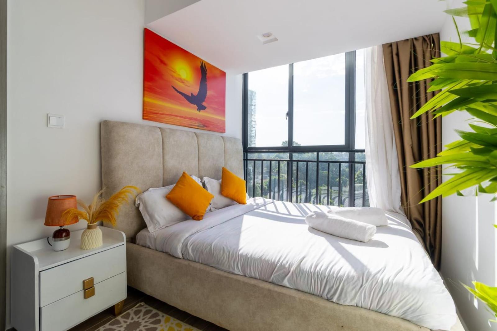 Apartment Lush, Views, Serene 1bed Highrise