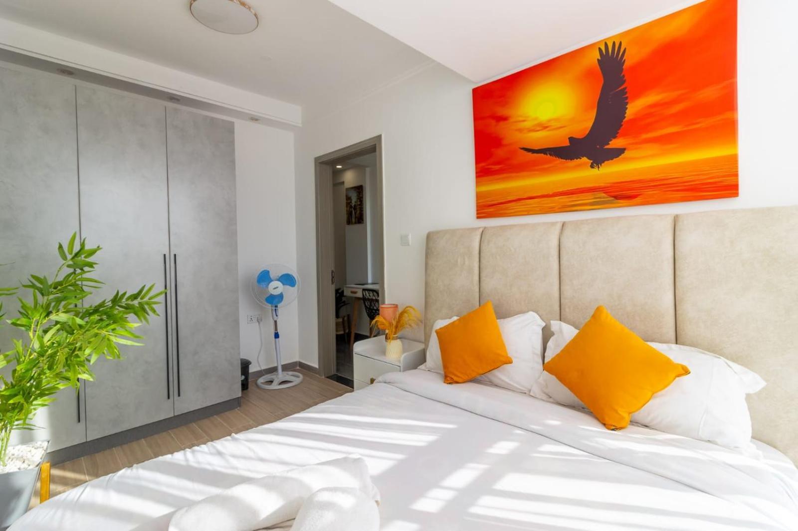Apartment Lush, Views, Serene 1bed Highrise Nairobi