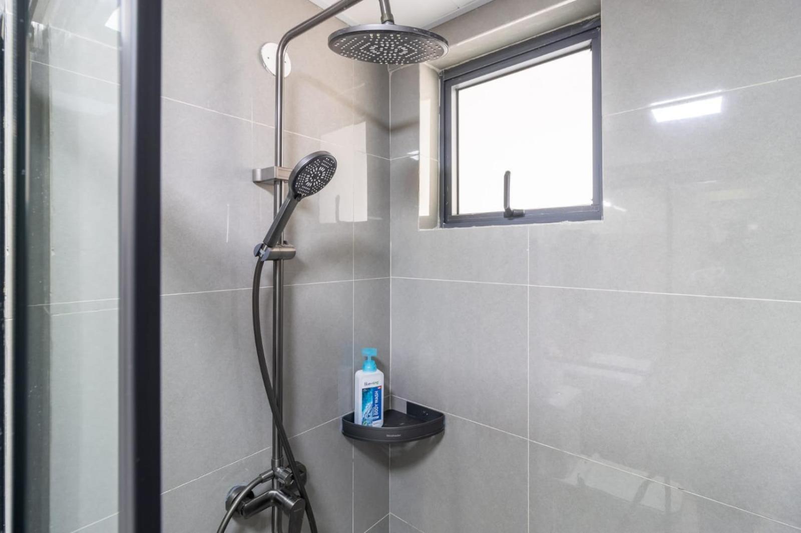 Lush, Views, Serene 1bed Highrise * Nairobi