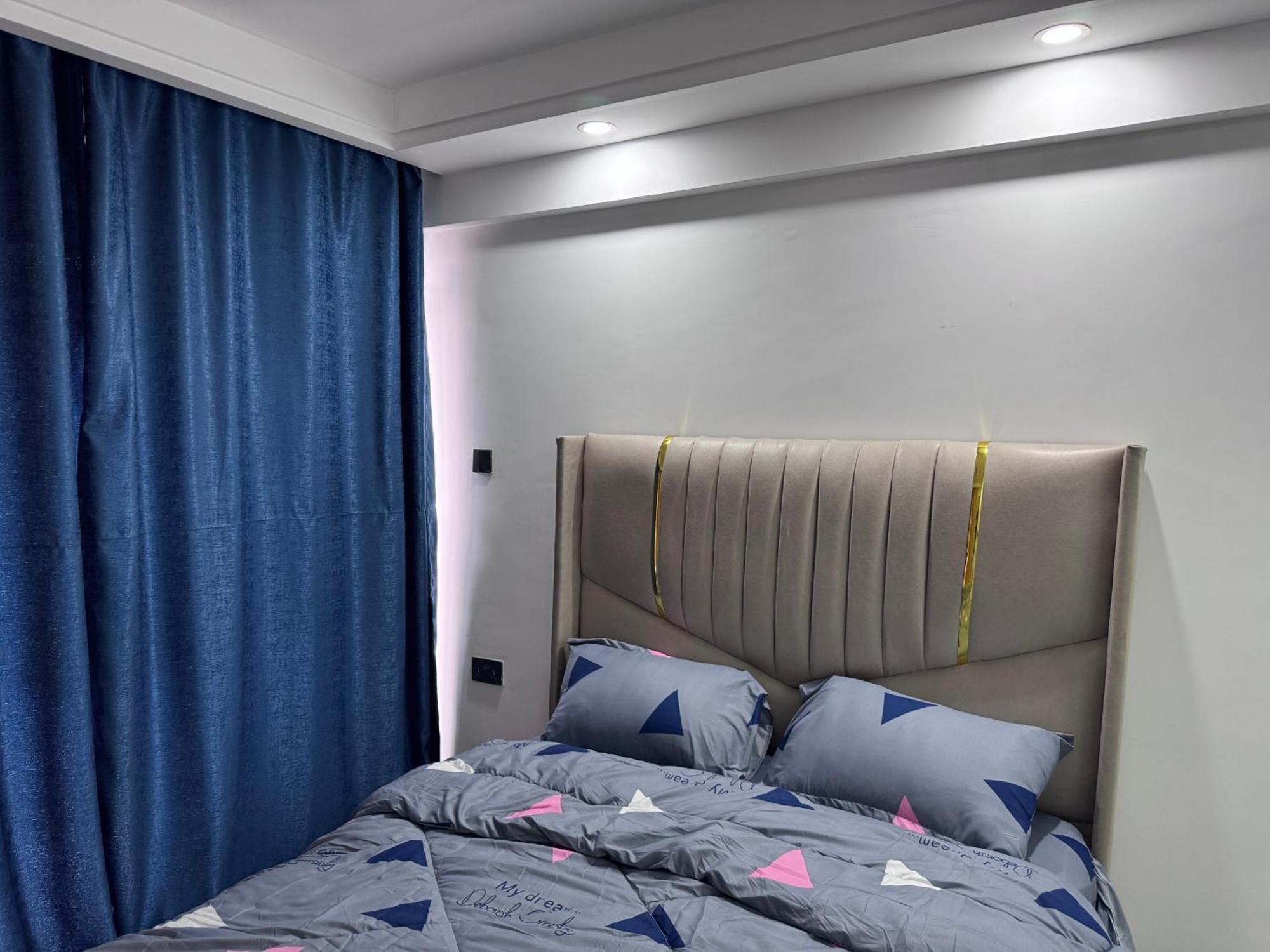 Fully Furnished Spacious One Bedroom