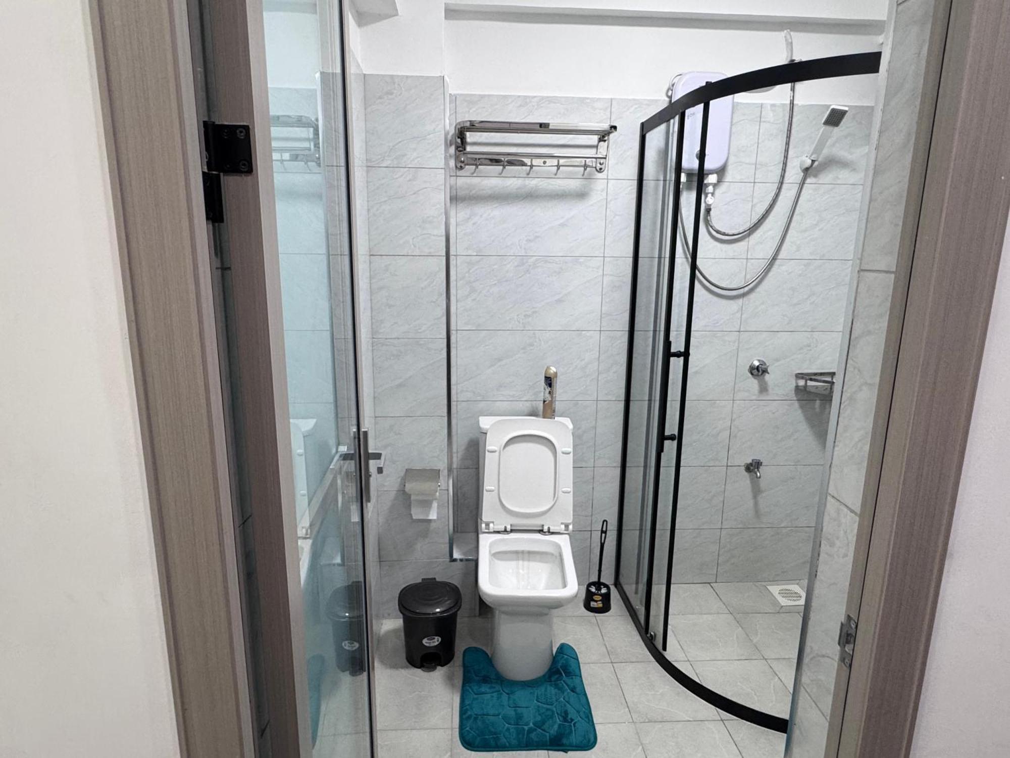 Fully Furnished Spacious One Bedroom Apartment
