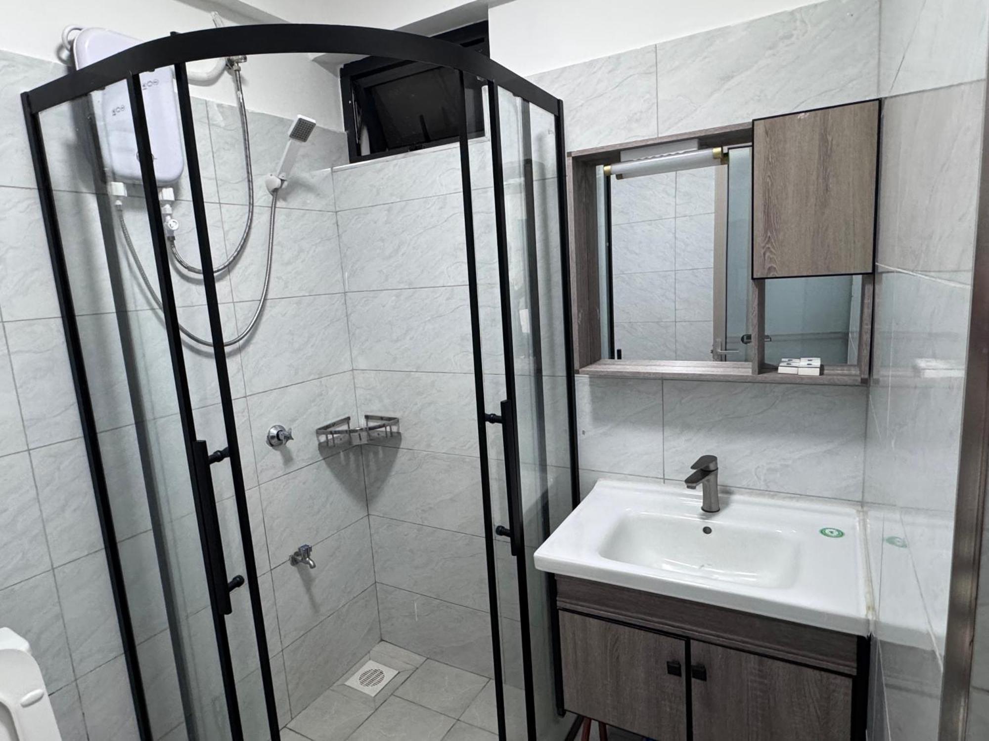 Fully Furnished Spacious One Bedroom Nairobi