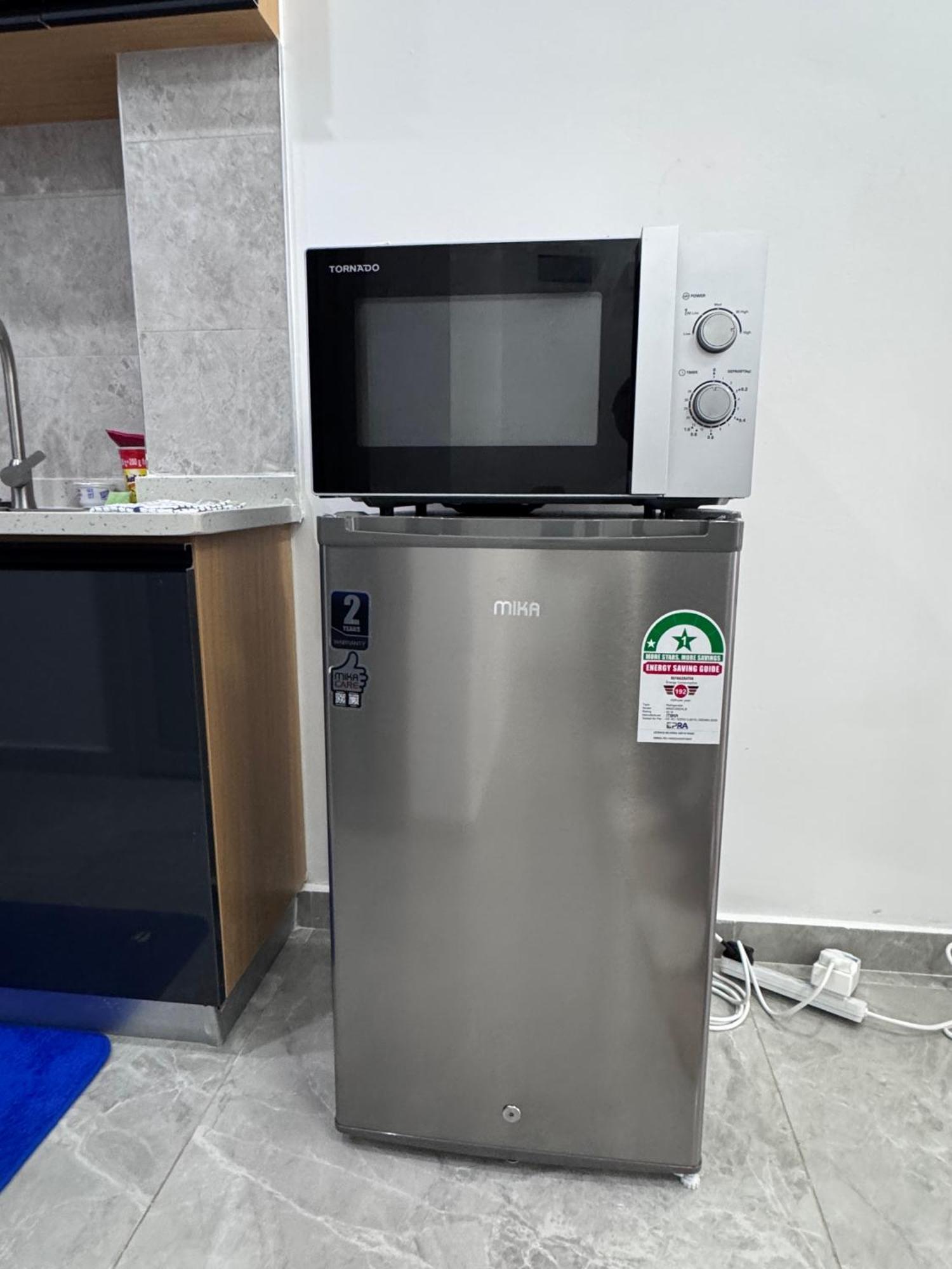 Apartment Fully Furnished Spacious One Bedroom *
