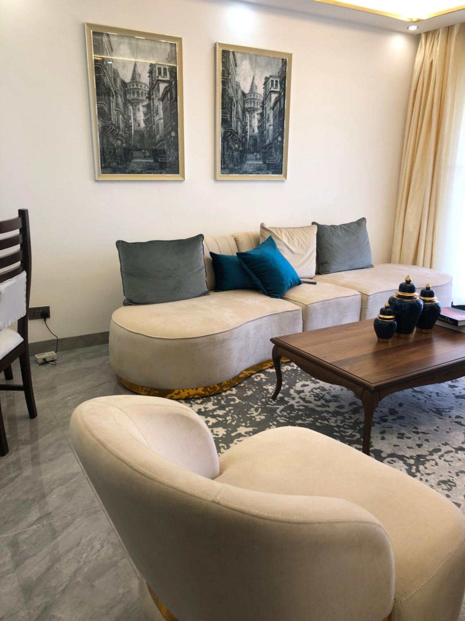 Apartment Heavenly Castle 2b At Capital Rise