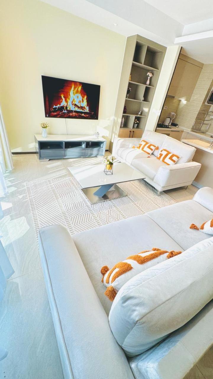 Apartamento Luxury Fully Furnished Two Bedroom With Fully Equipped Gym Heated Swimming Pool Children Playing Ground And A Relaxing Rooftop With Breathtaking Scenic Views Nairobi