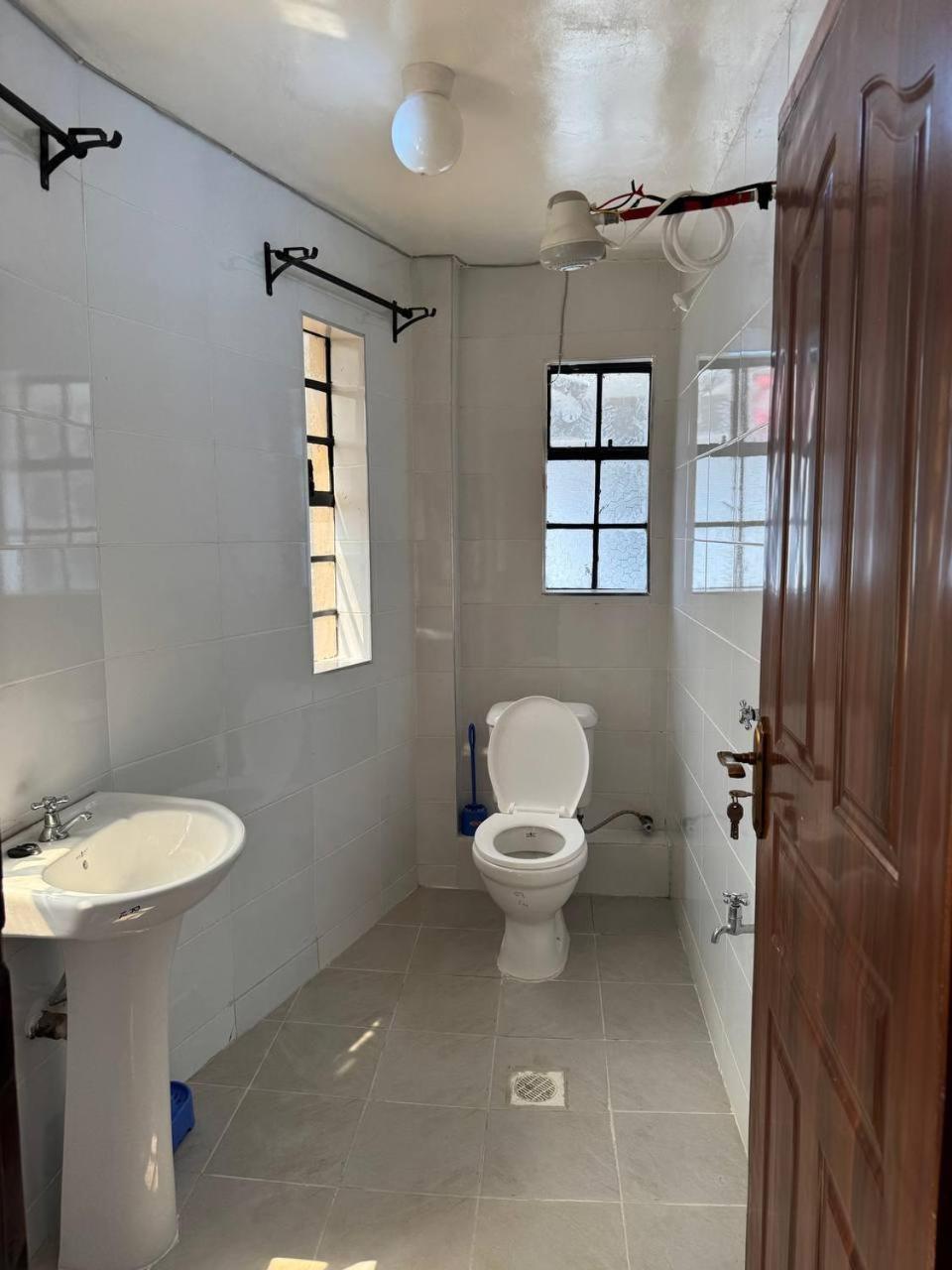 Apartment Khweza Heights- Studio
