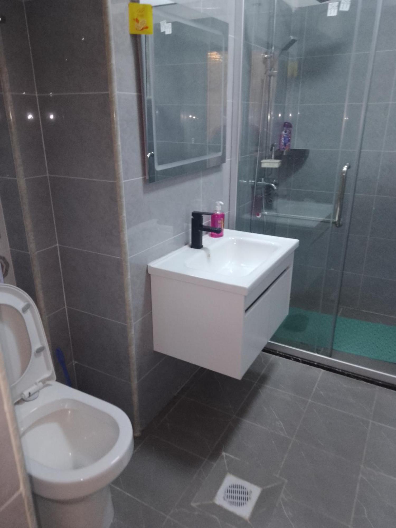 Fibb's 1br Lavington Apartment