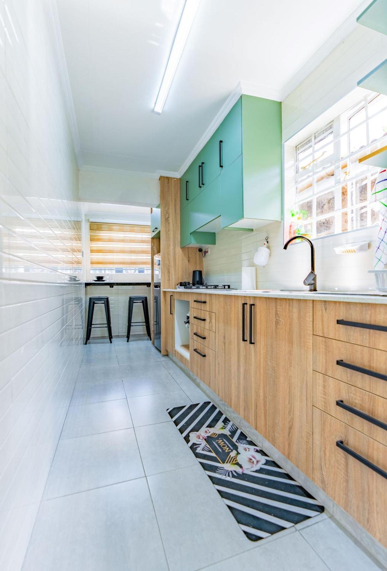 Apartment Perfect 2br Private Near International Airport & Mall - Nairobi, Kenya *