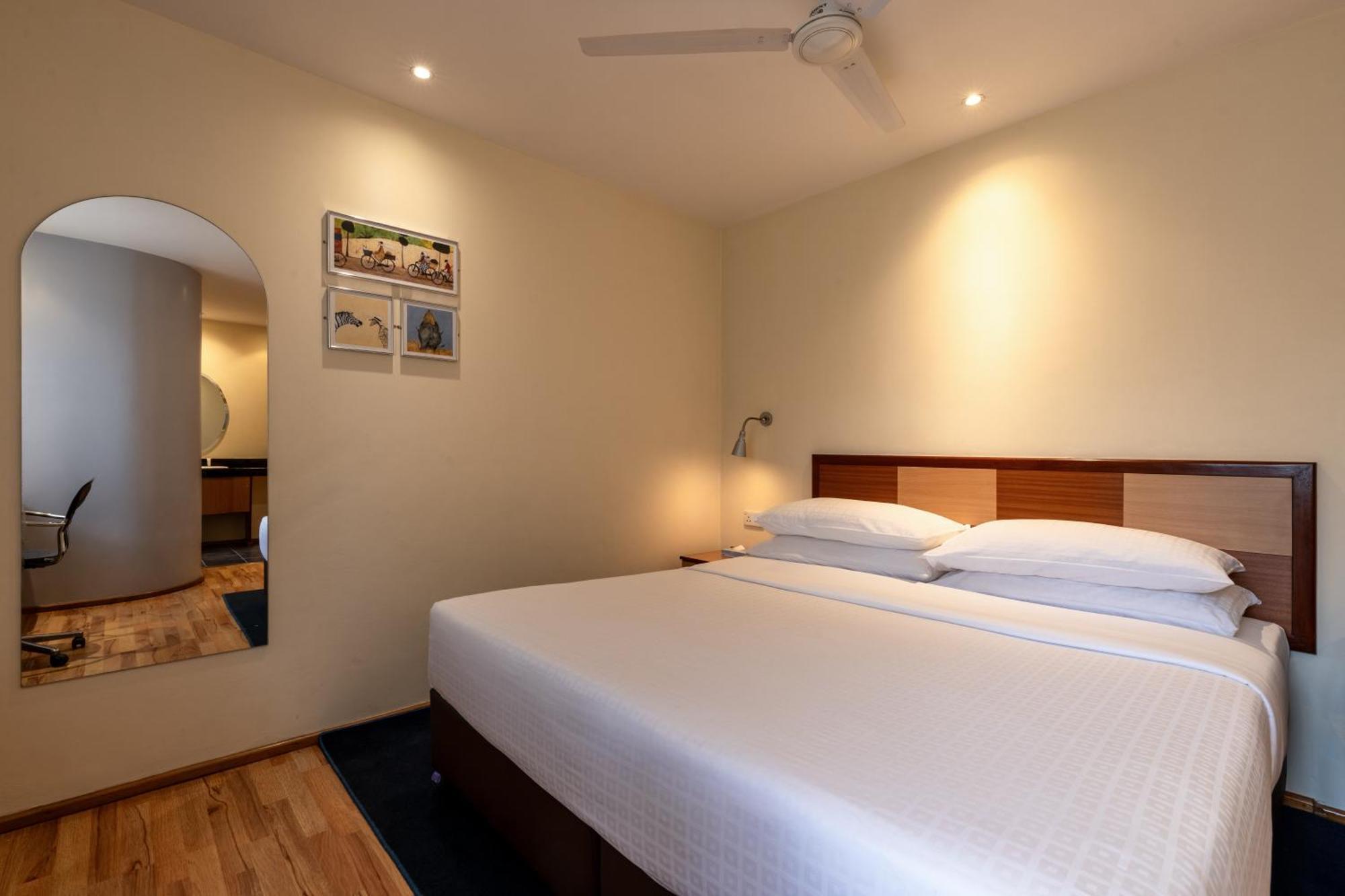 Hotel Western Upper Hill 3*