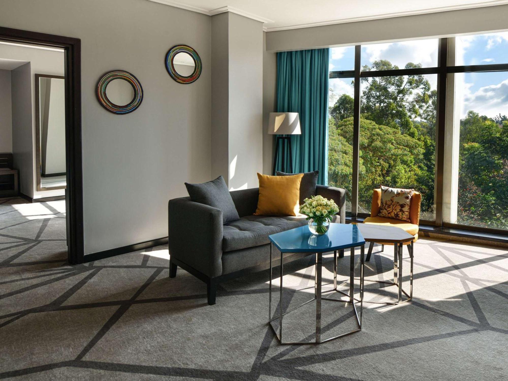 Hotel Novotel Westlands 5*